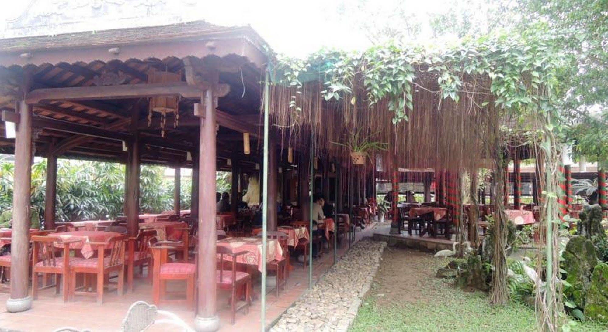 Thanh Noi Hotel Hué Extérieur photo