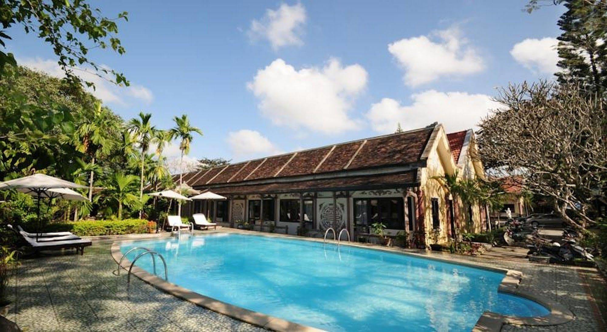 Thanh Noi Hotel Hué Extérieur photo